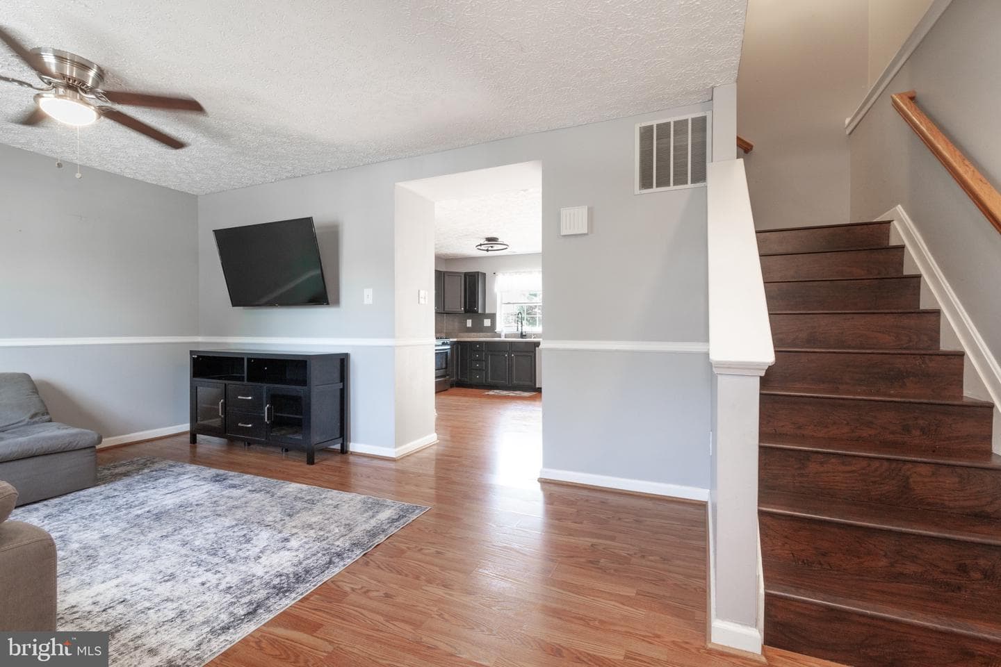 902 Felicia Court photo 3