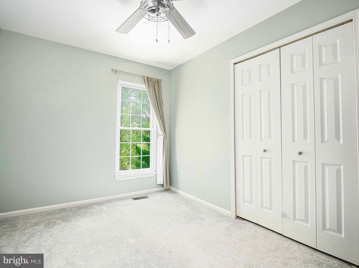705 N Shamrock Road photo 28