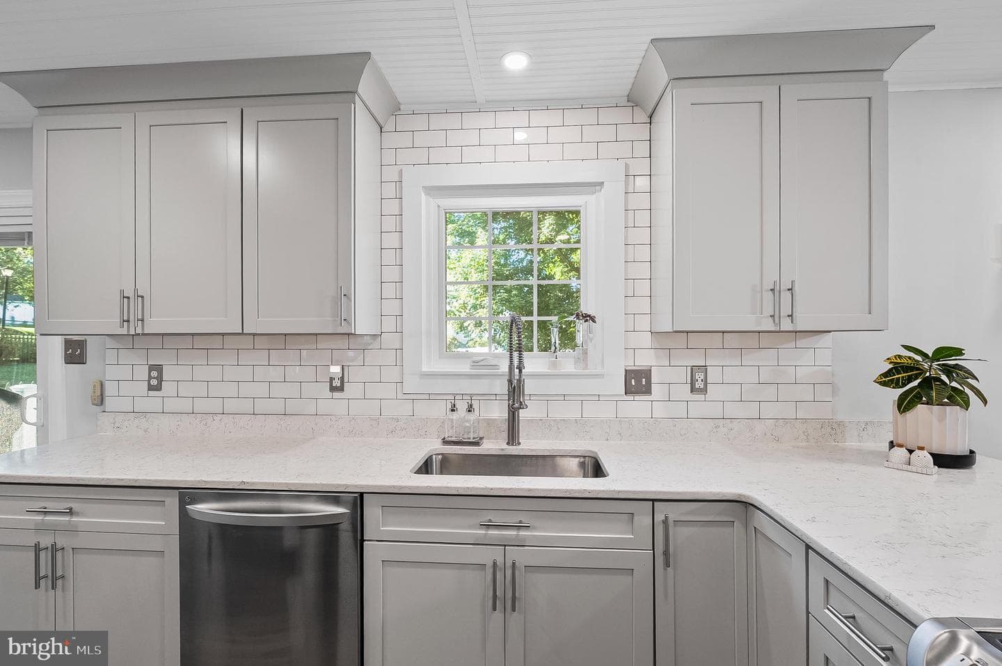 900 Clymer Court photo 14