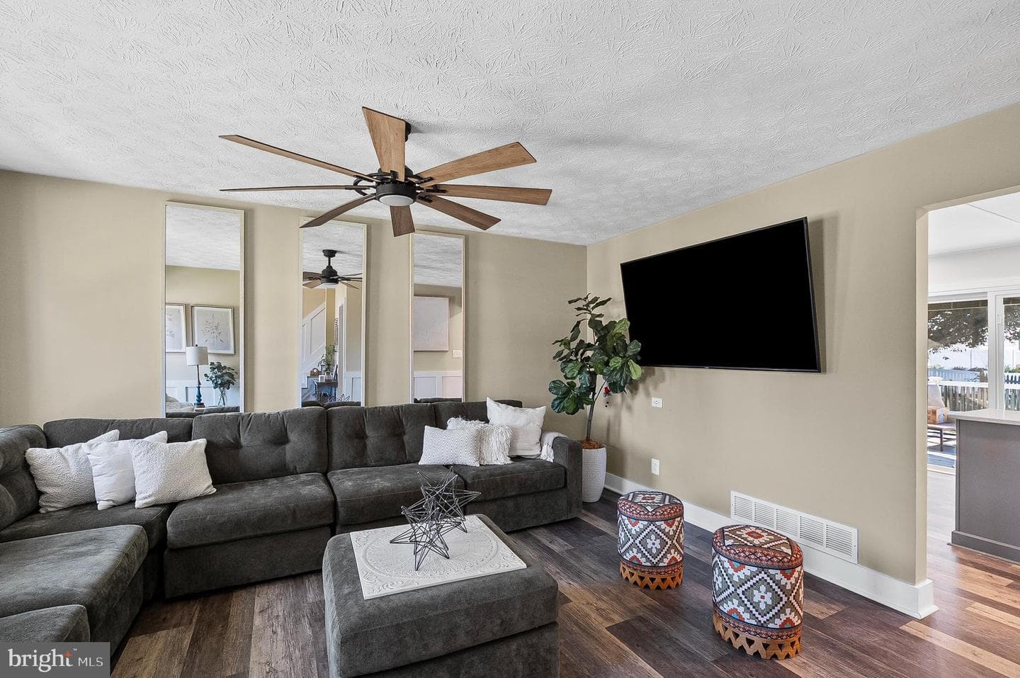 900 Clymer Court photo 23