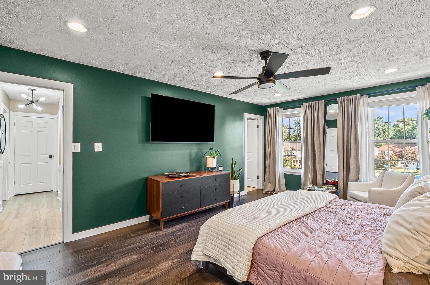 900 Clymer Court photo 31