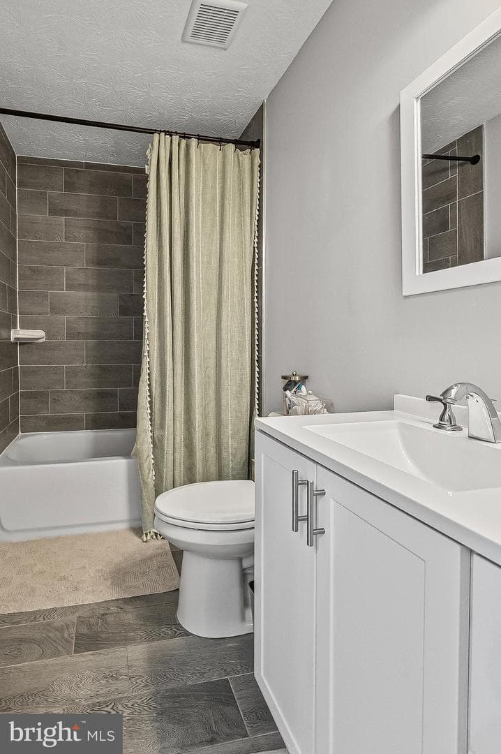 900 Clymer Court photo 36
