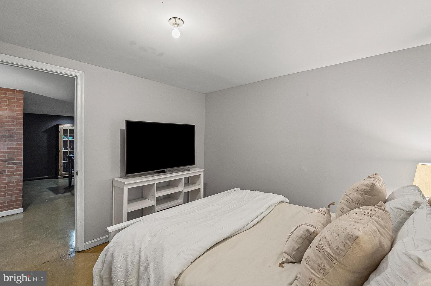 900 Clymer Court photo 41