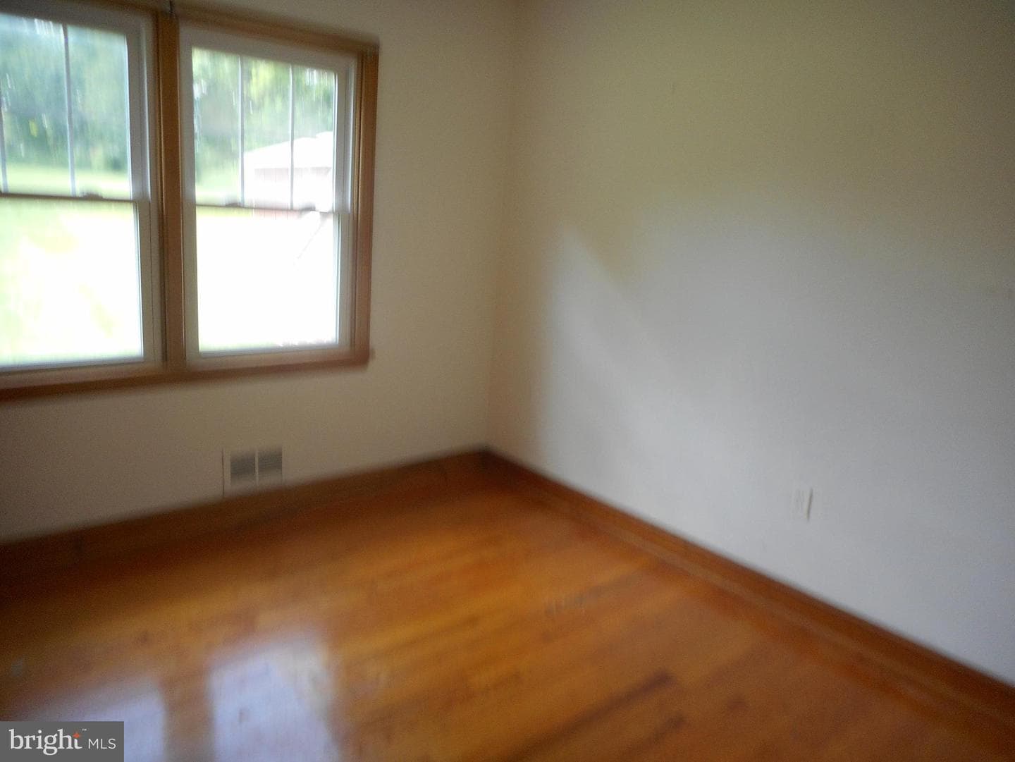 1030 Main Street photo 3