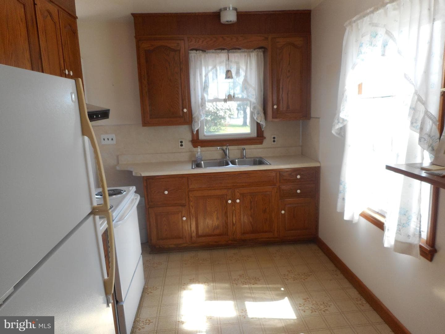 1030 Main Street photo 8