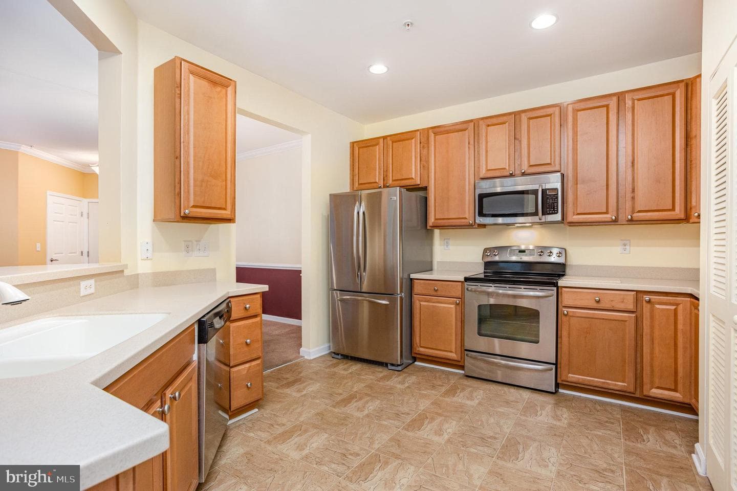 261 Beckenham Circle #204 photo 11