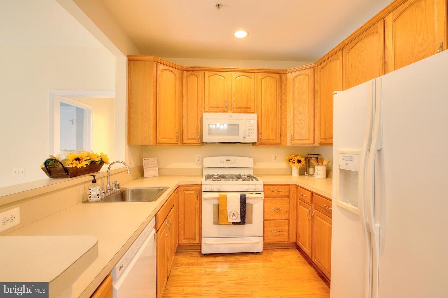 502 Lloyd Place #1 photo 14