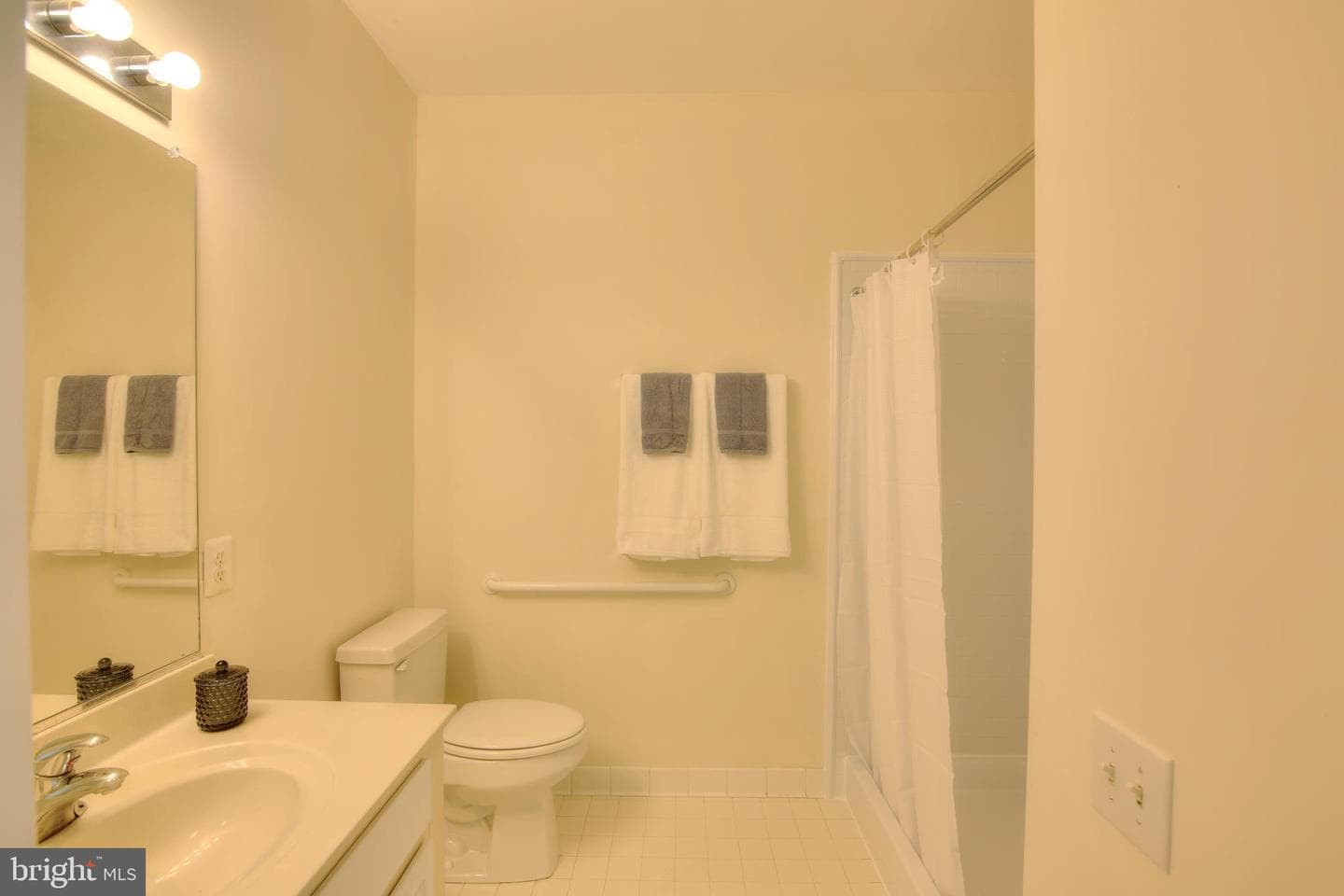 502 Lloyd Place #1 photo 18