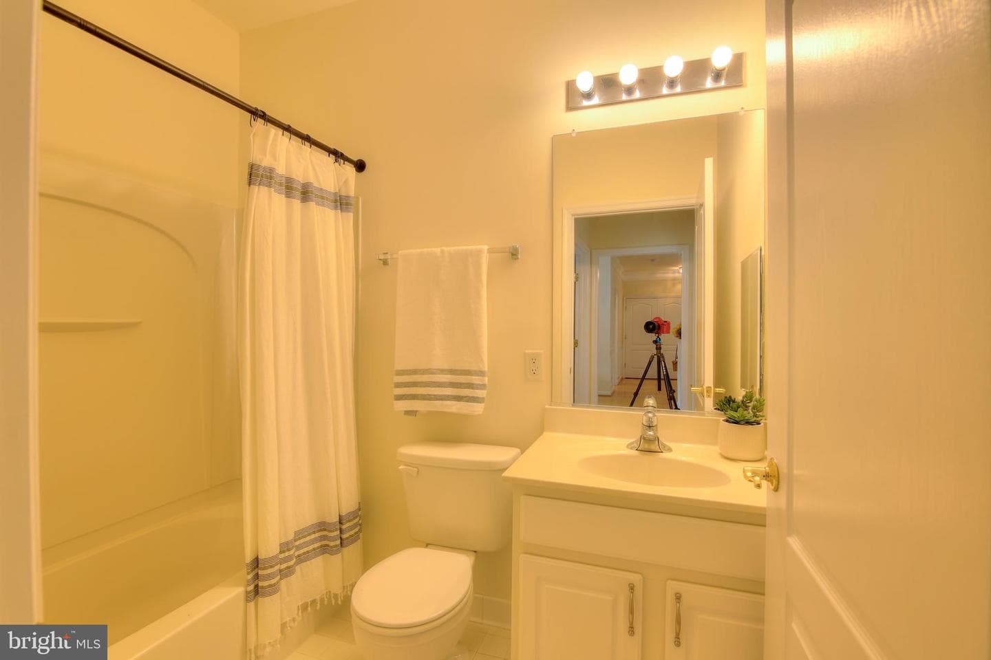 502 Lloyd Place #1 photo 23