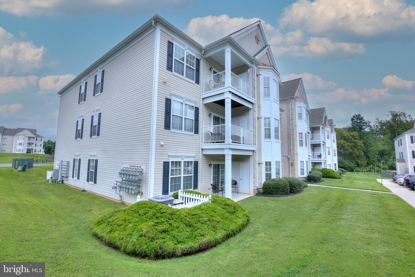 502 Lloyd Place #1 photo 3