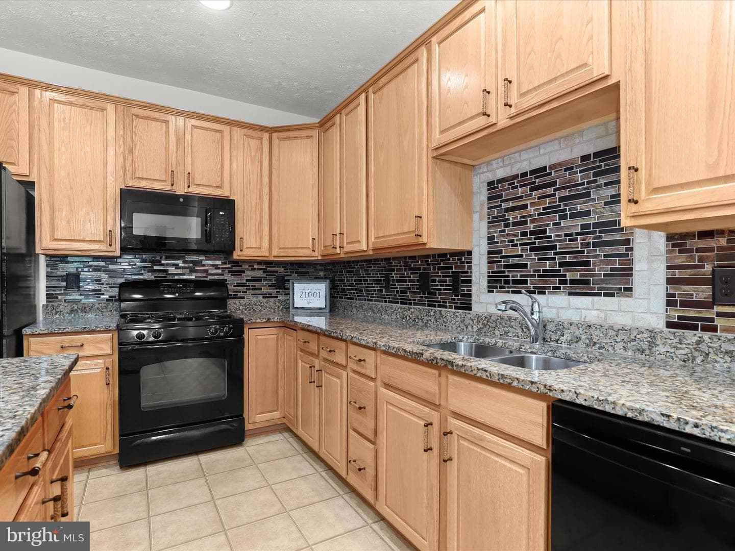 4729 Thistle Hill Drive photo 19