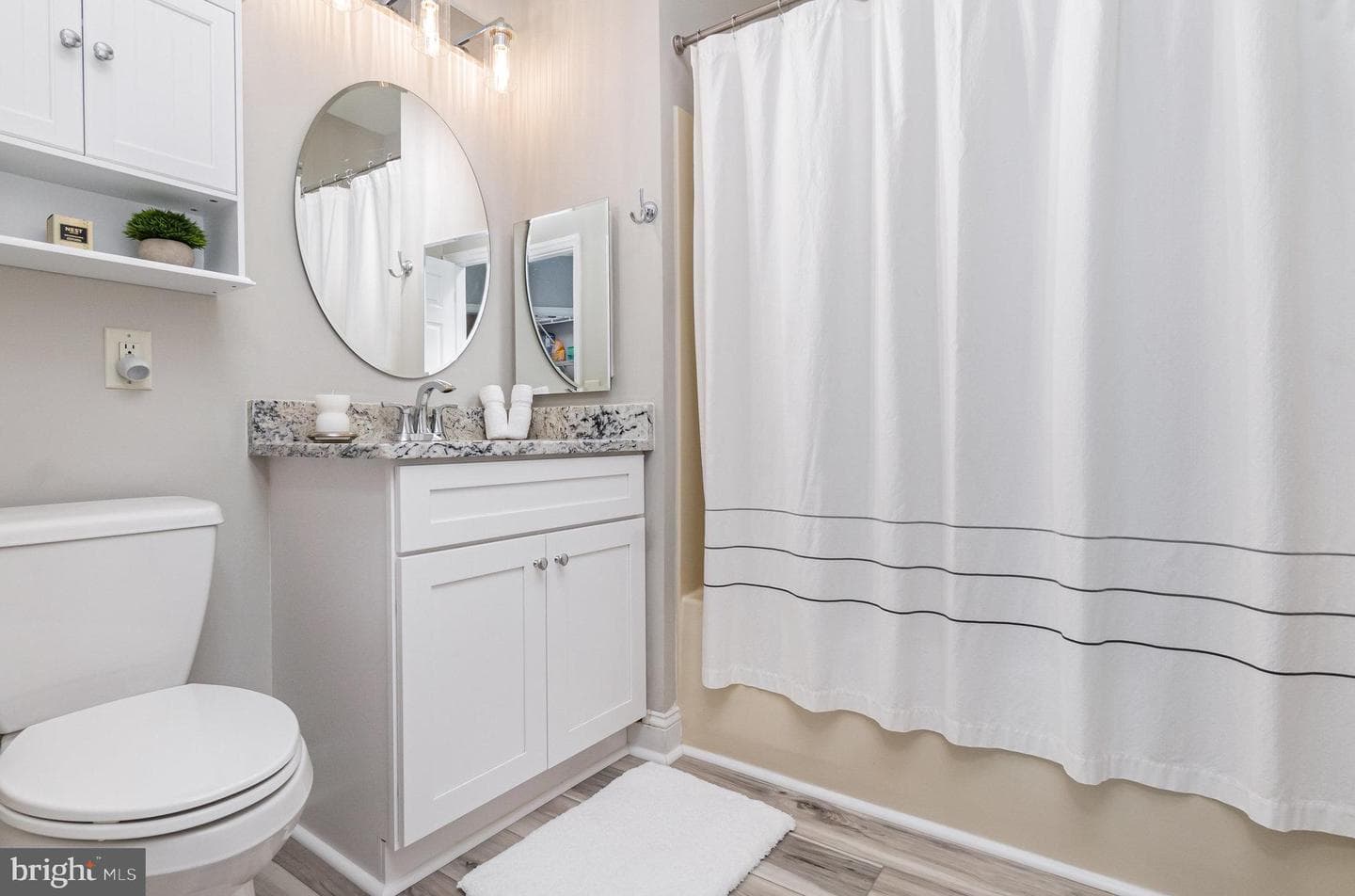 303 Tiree Court #302 photo 17