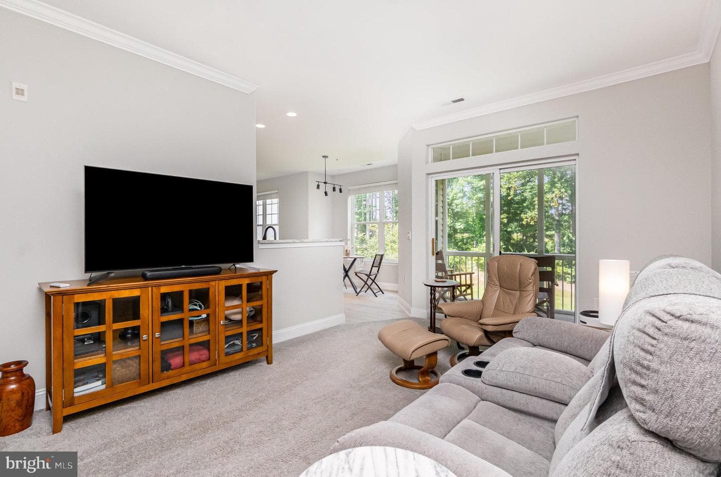 303 Tiree Court #302 photo 6