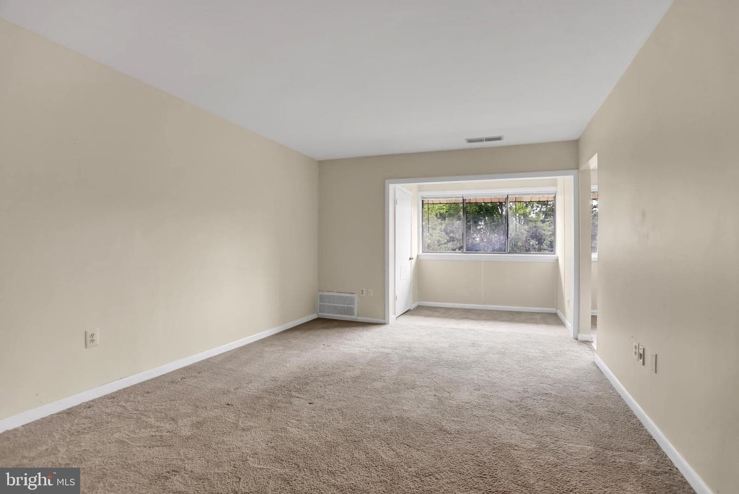 100 Royal Oak Drive #i photo 4