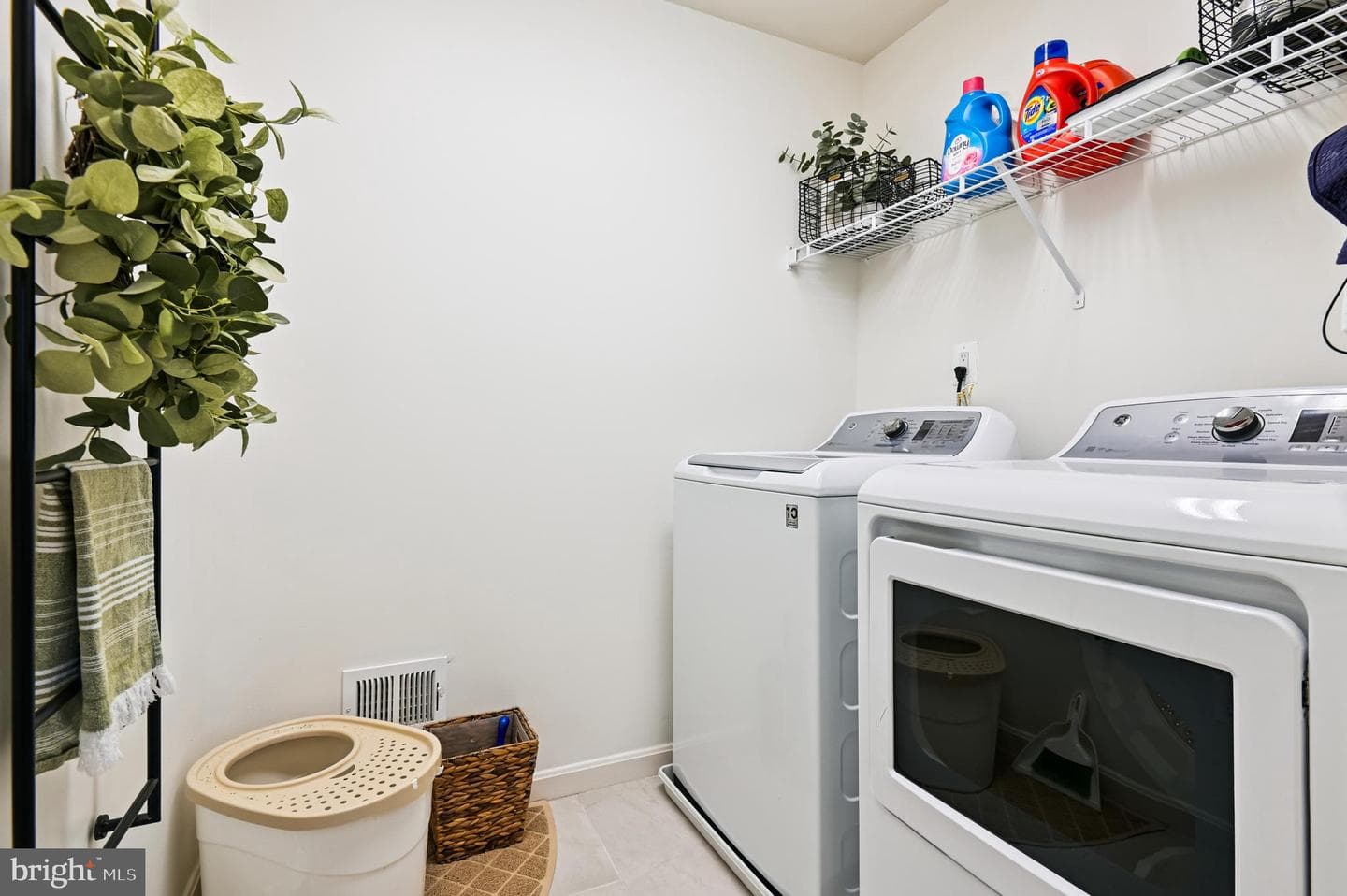 3626 Amber Way photo 24