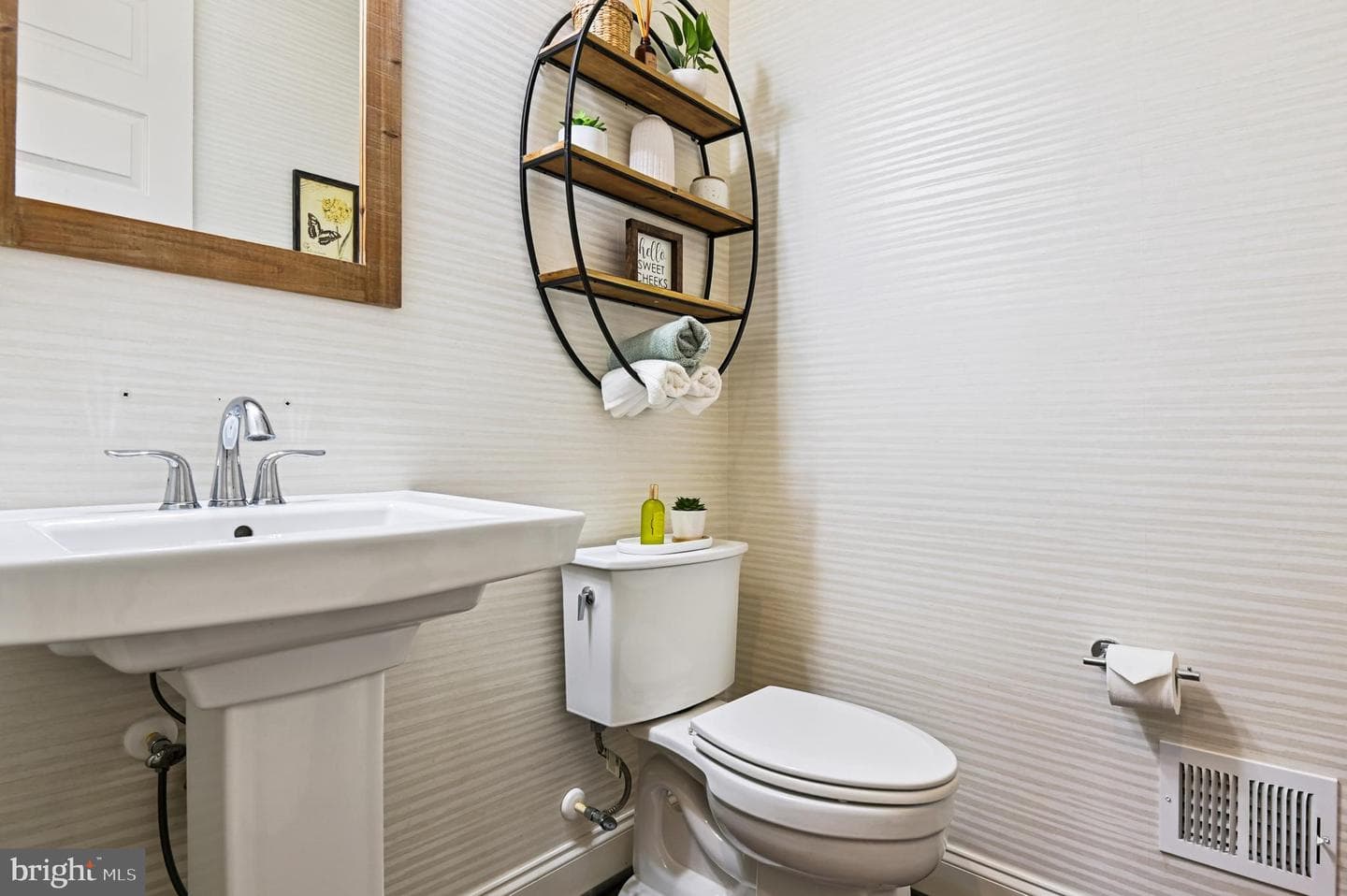 3626 Amber Way photo 6