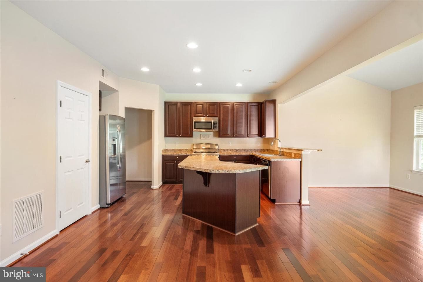 196 Brittany Drive photo 10