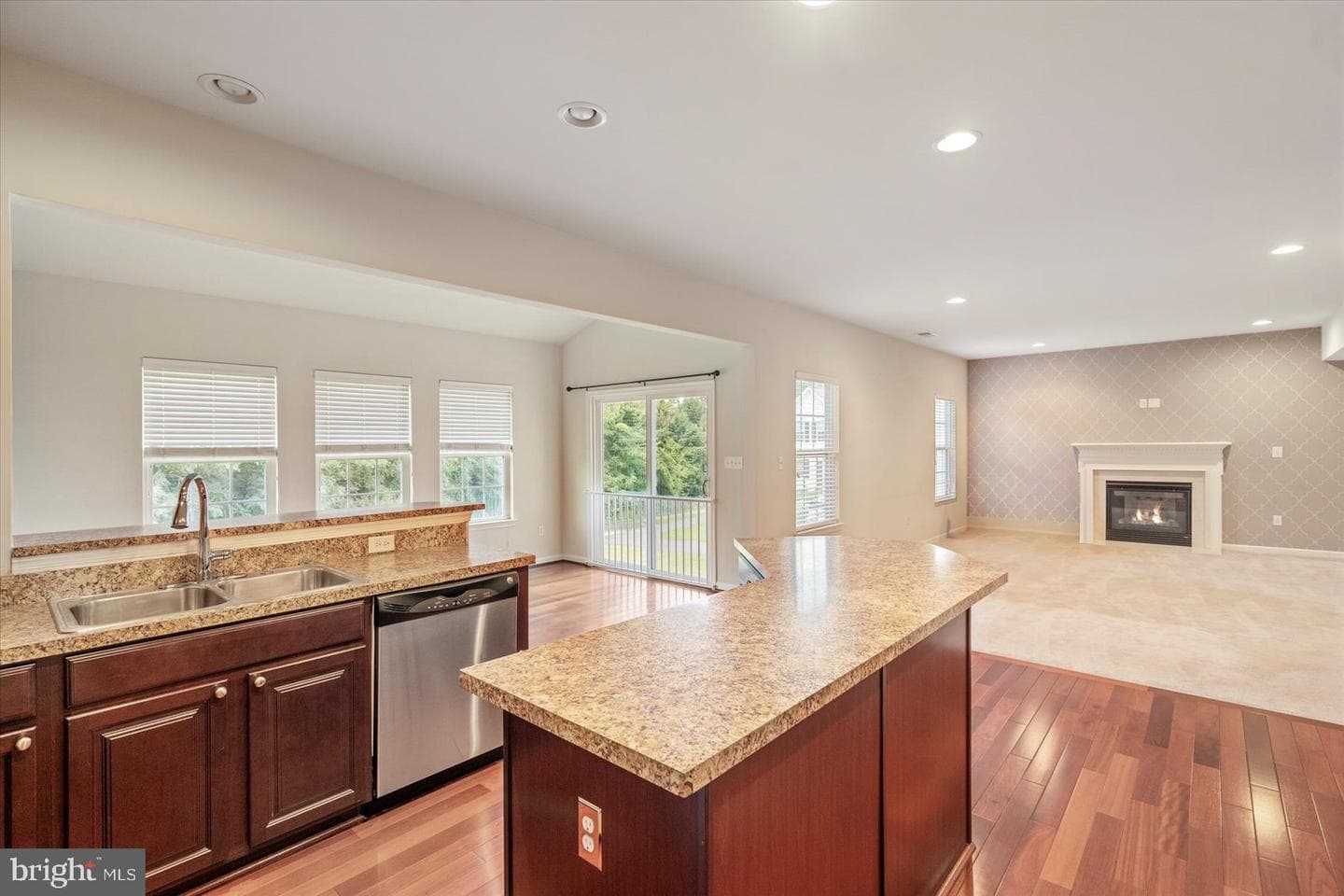 196 Brittany Drive photo 8