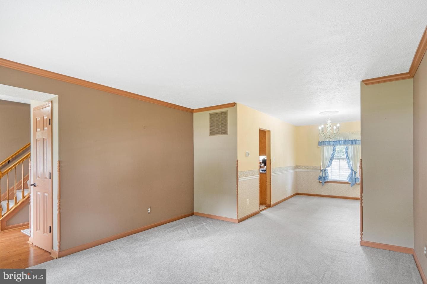 332 Ponfield Road E photo 20