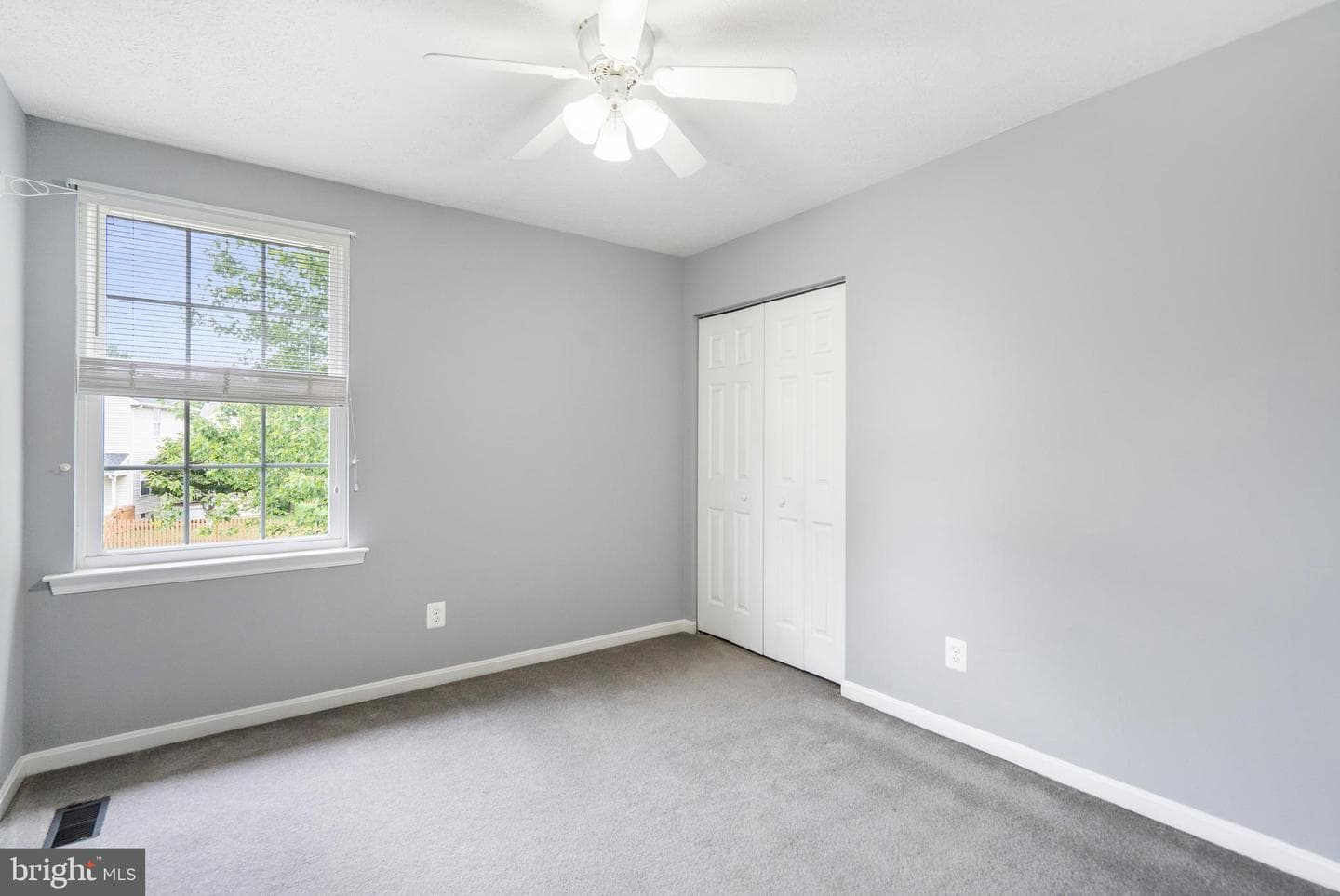 332 Ponfield Road E photo 31