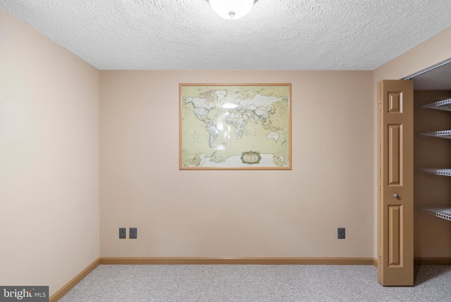 332 Ponfield Road E photo 38