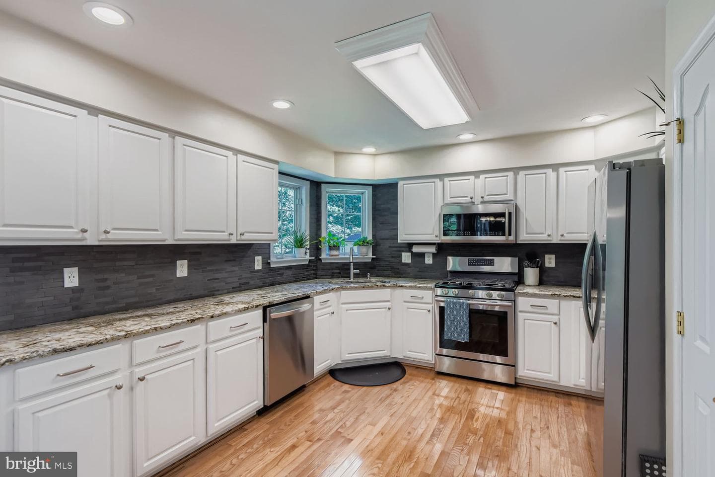 4822 Seven Trails Circle photo 9