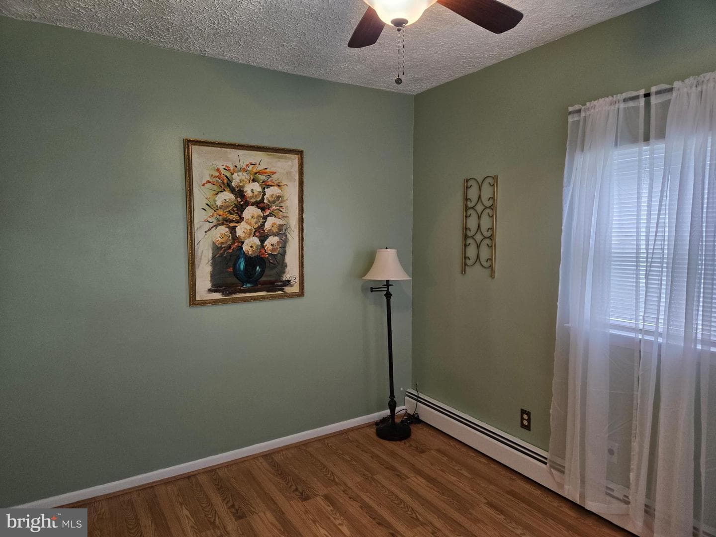 2414 Willoughby Beach Rd photo 23