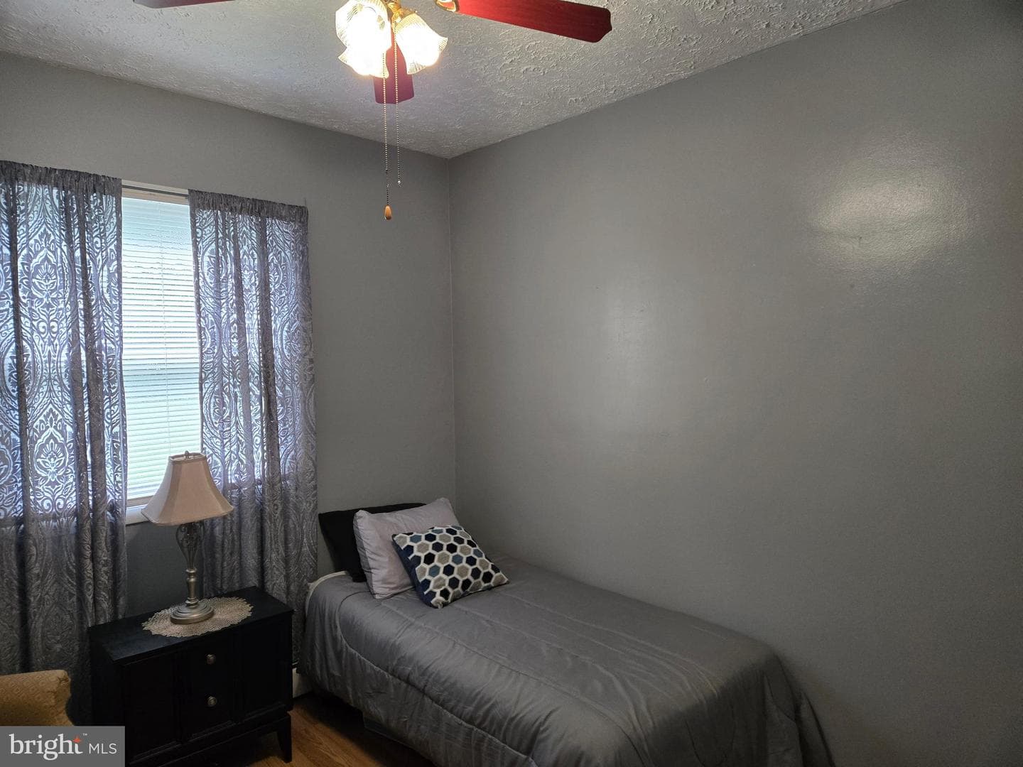 2414 Willoughby Beach Rd photo 31