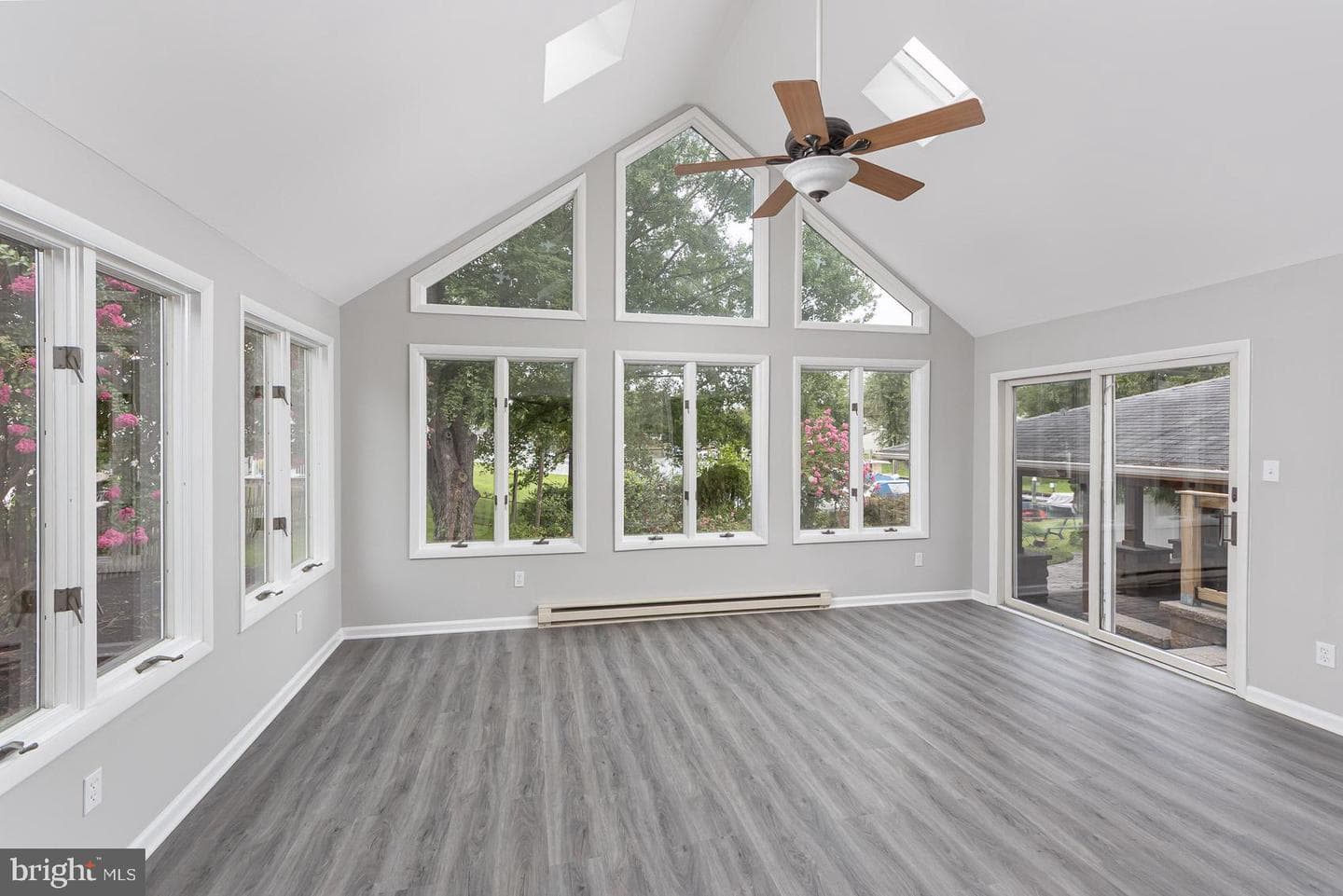 737 Shore Drive photo 32