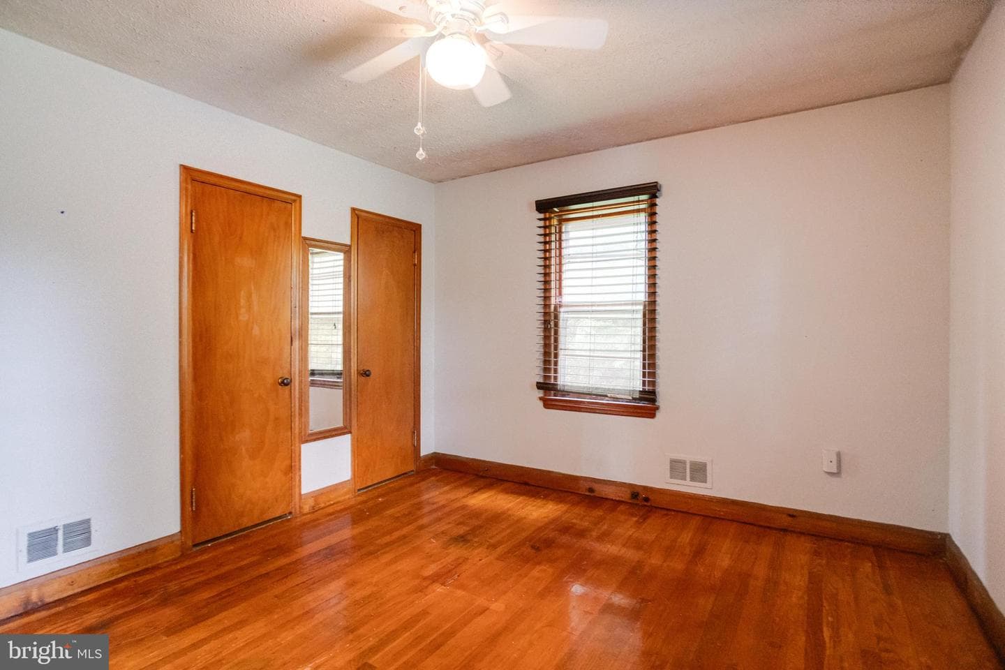 1405 Pomeroy Avenue photo 24