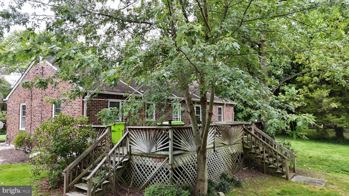 1405 Pomeroy Avenue photo 55