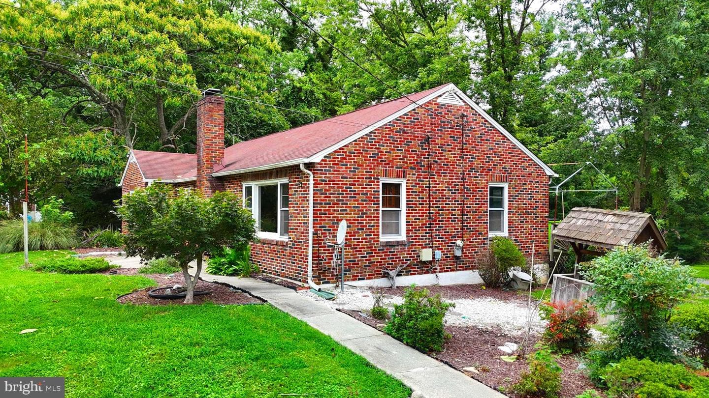 1405 Pomeroy Avenue photo 57