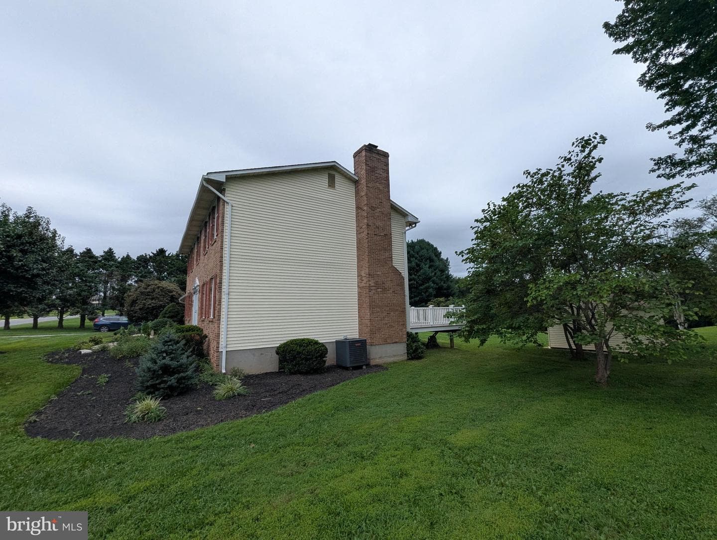 1921 Twin Lakes Drive photo 11