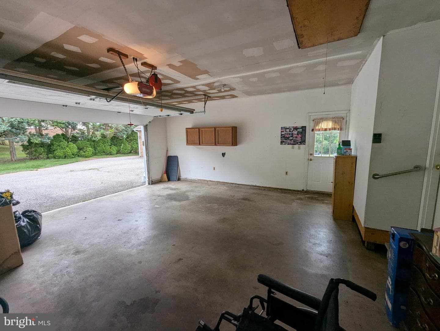 1921 Twin Lakes Drive photo 19