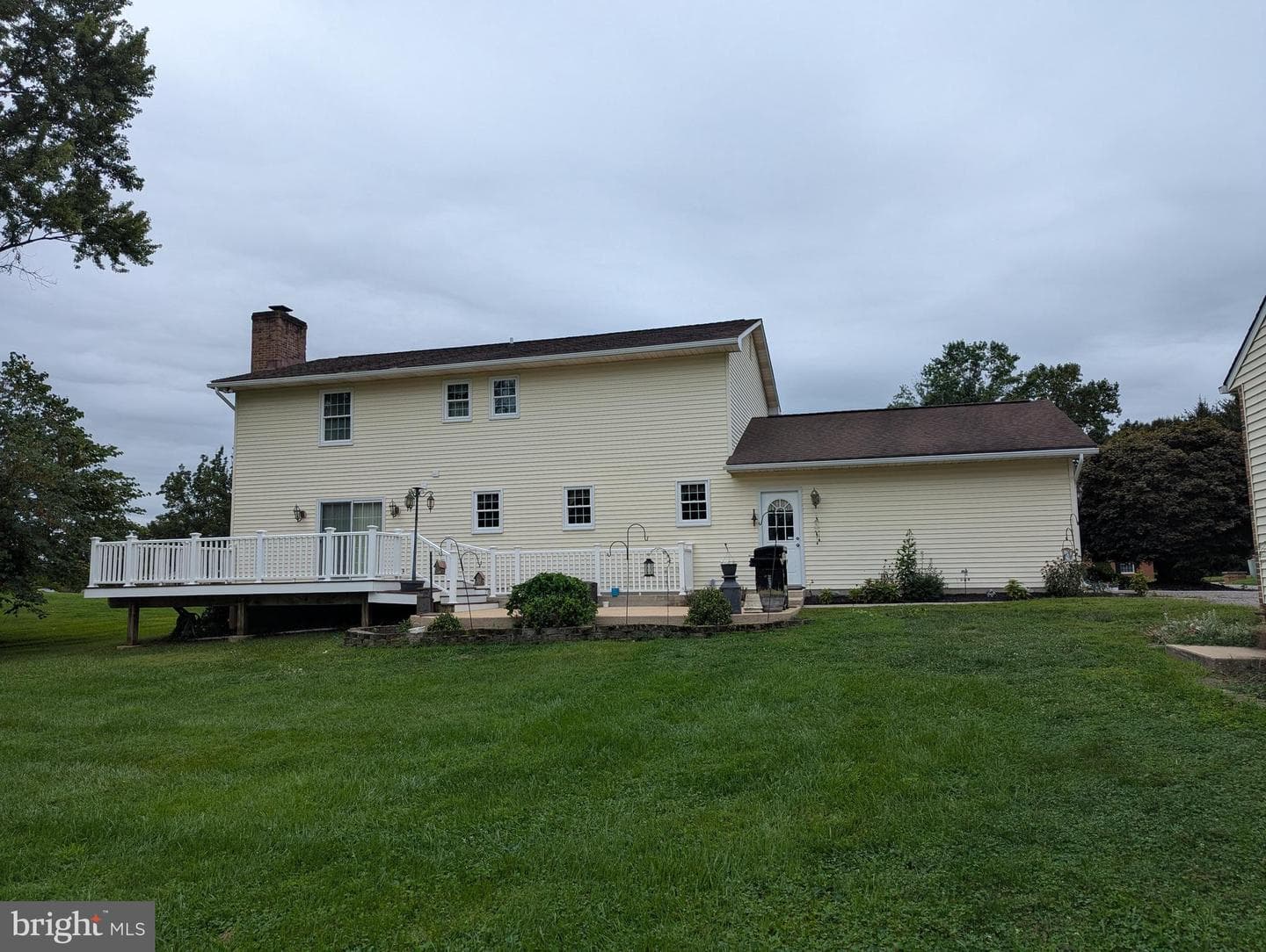 1921 Twin Lakes Drive photo 9