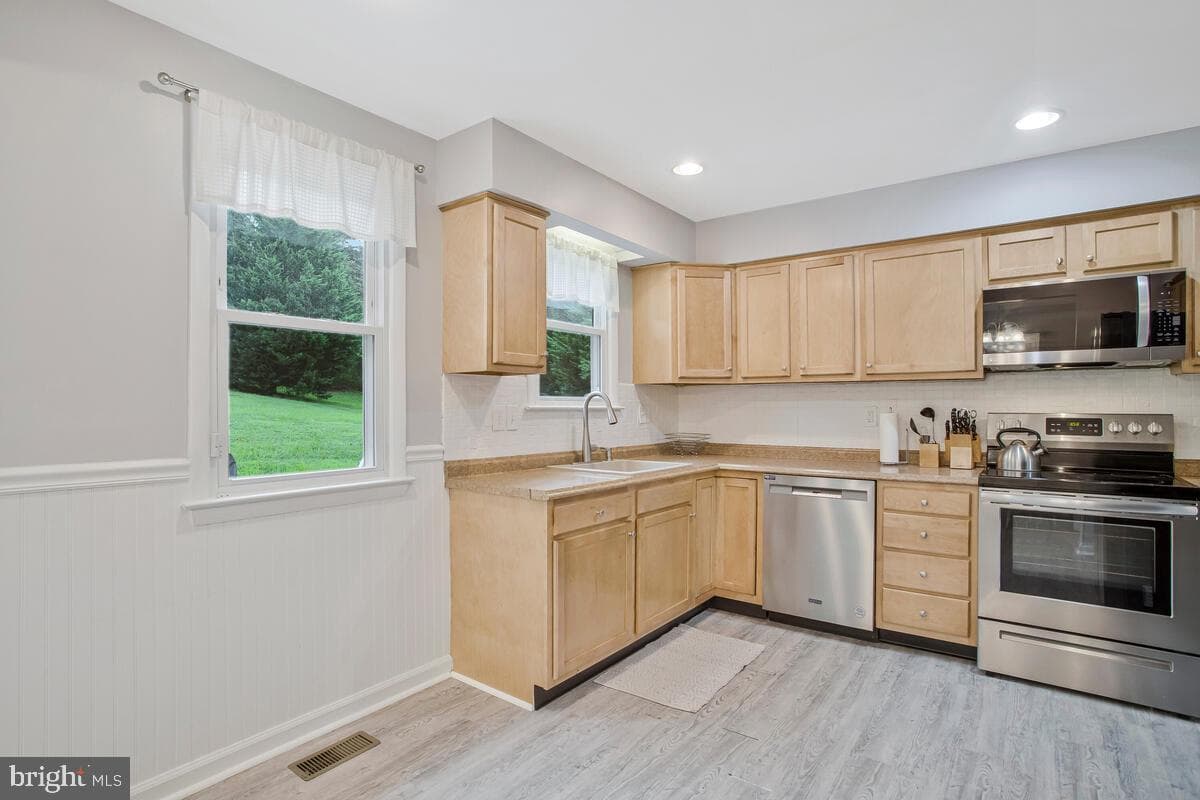 12 Overbrook Lane photo 15