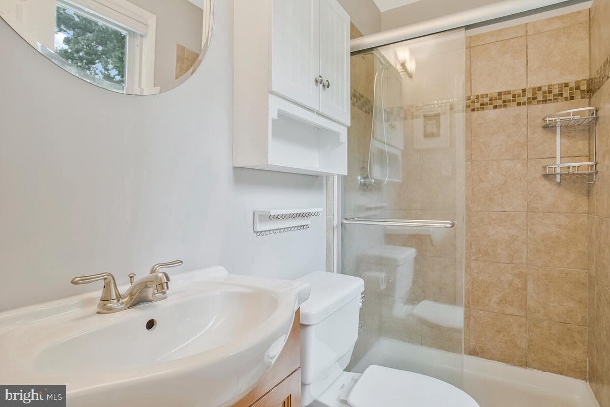 12 Overbrook Lane photo 23