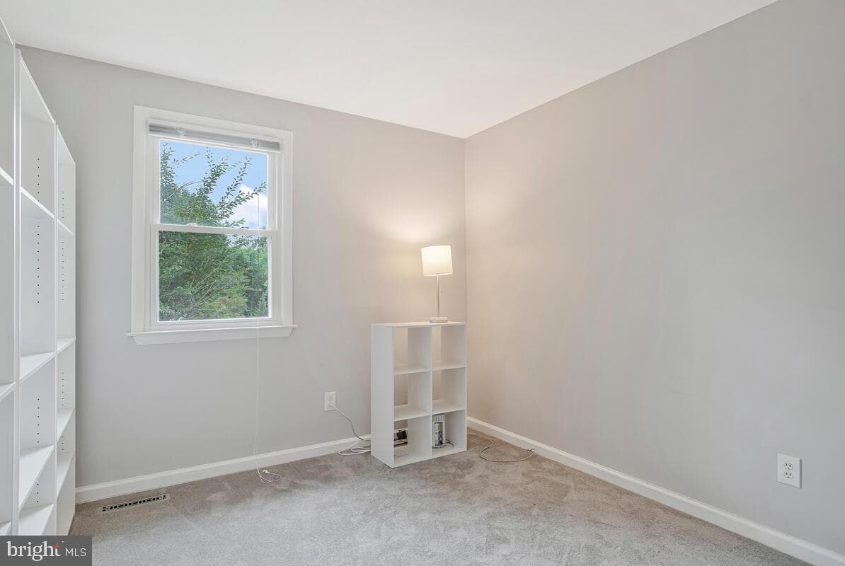 12 Overbrook Lane photo 26