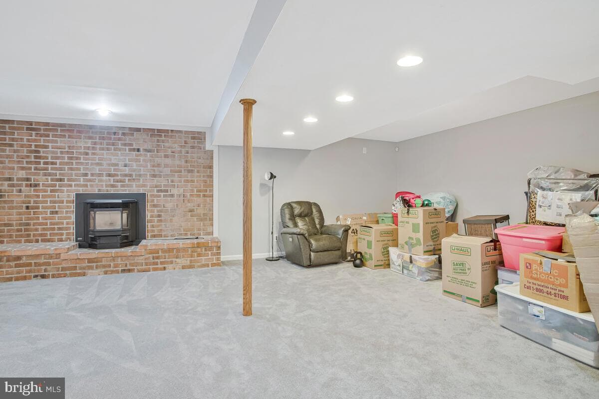 12 Overbrook Lane photo 32