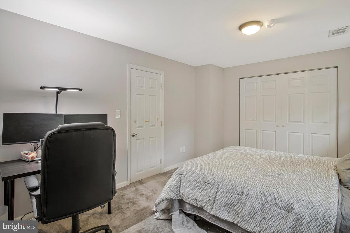 12 Overbrook Lane photo 36