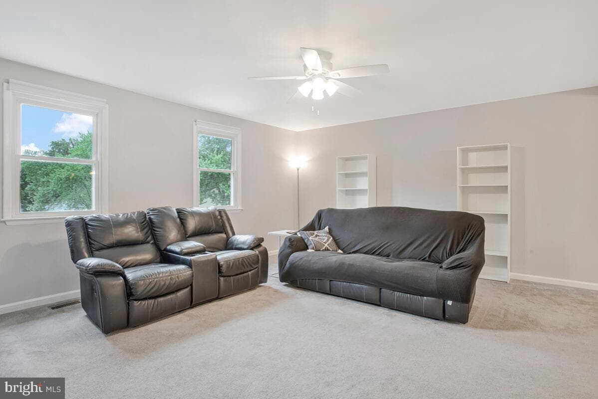 12 Overbrook Lane photo 8