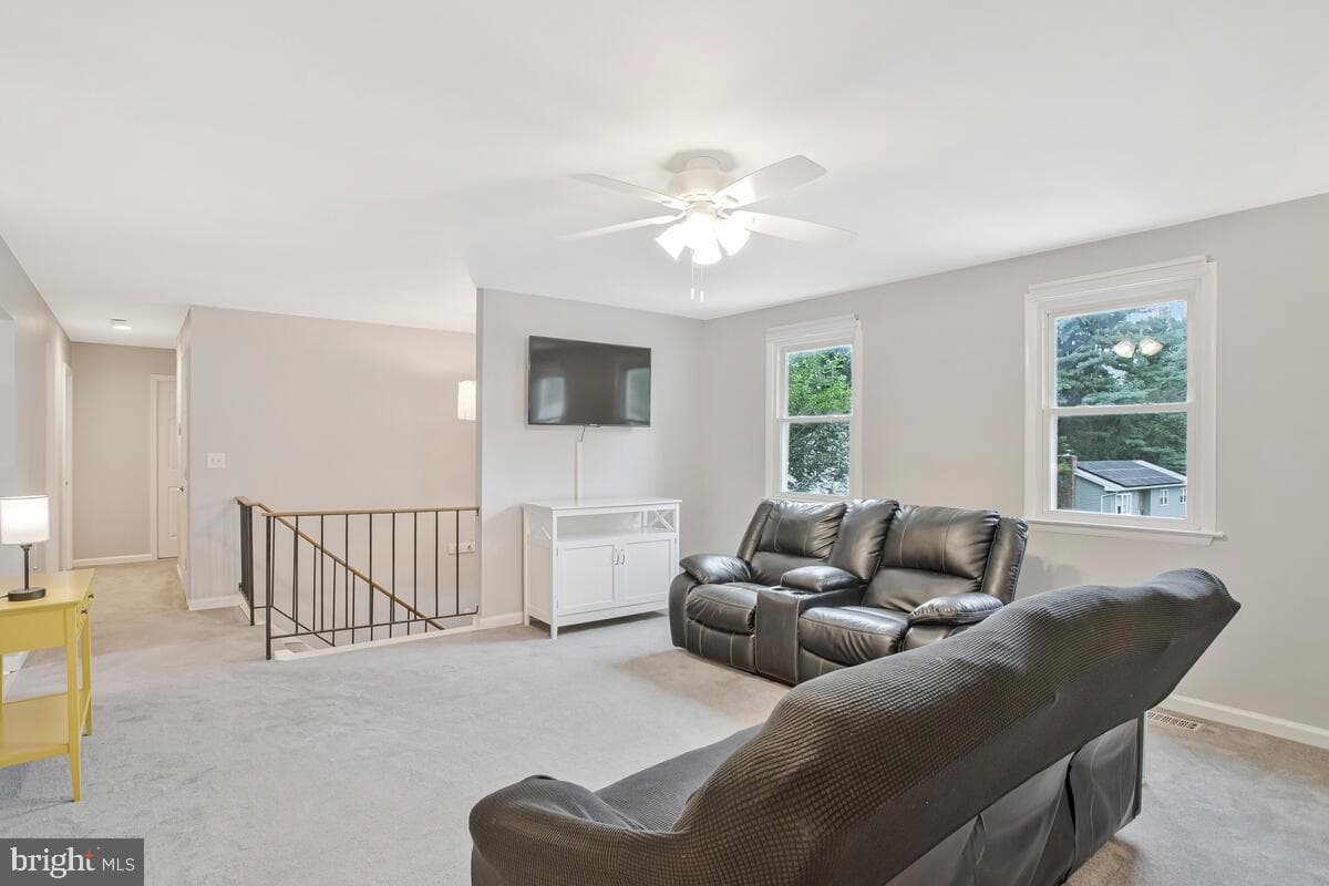 12 Overbrook Lane photo 9