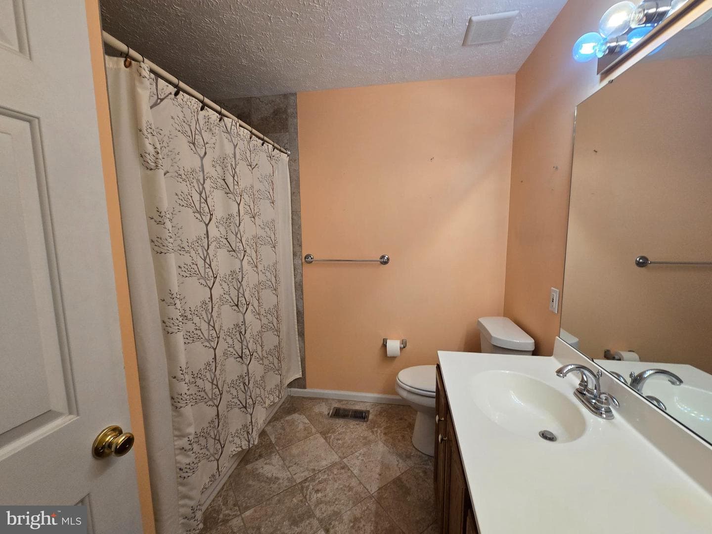 702 Jonathan Drive photo 12