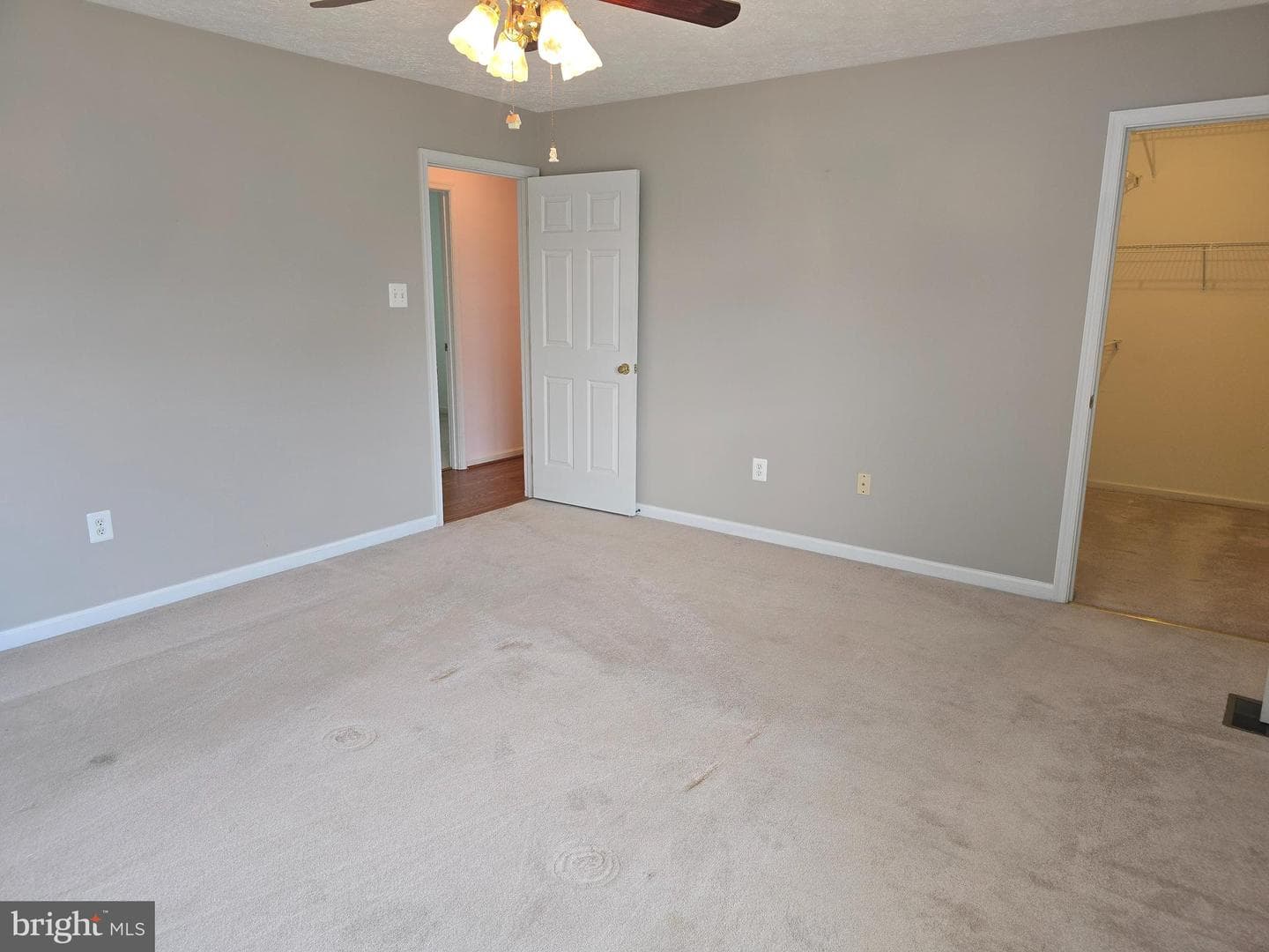 702 Jonathan Drive photo 5