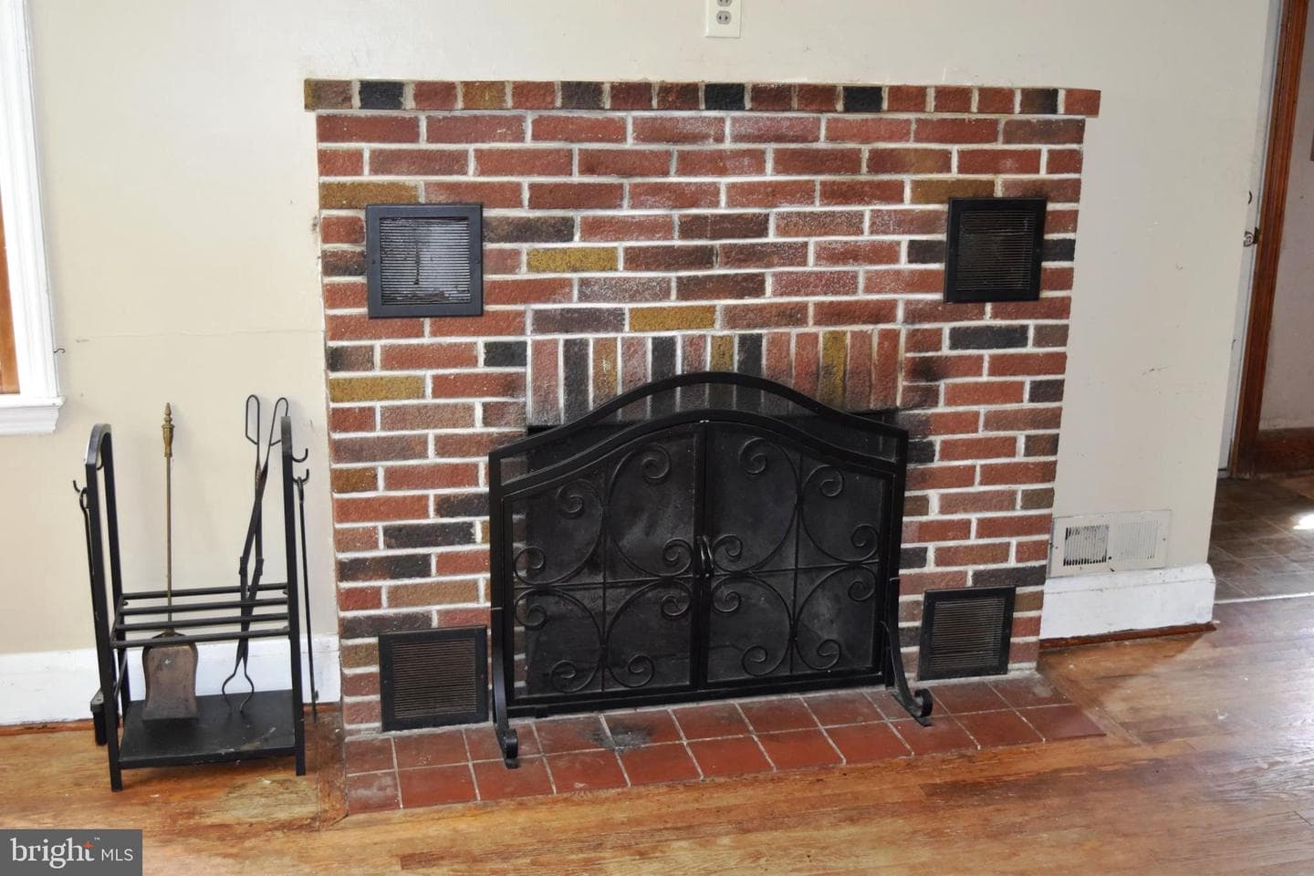 1720 Grafton Shop Road photo 4