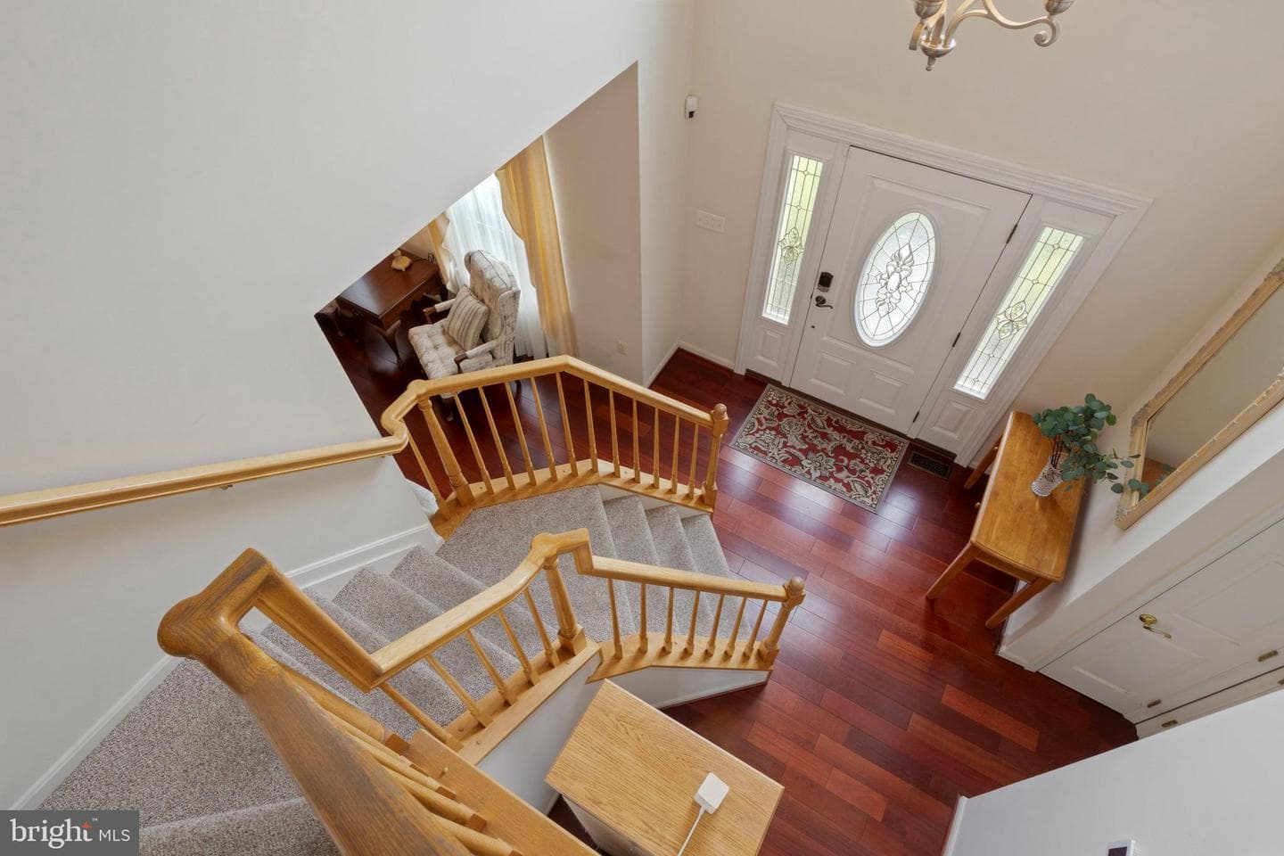 730 Hollywood Place photo 36