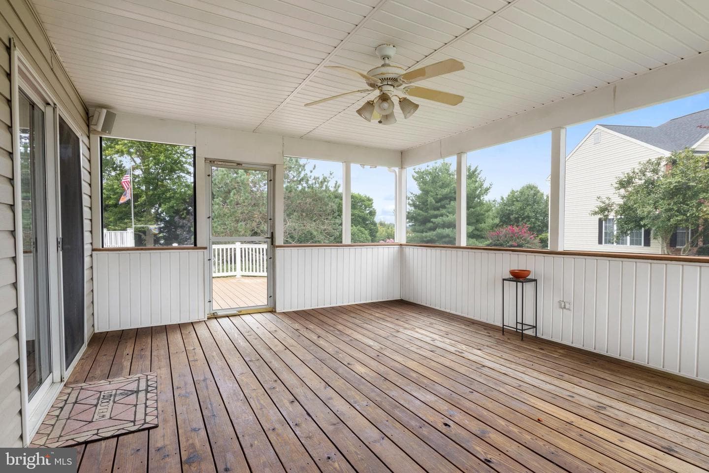 730 Hollywood Place photo 44