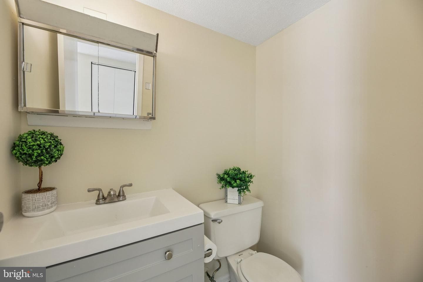 1557 Charlestown Drive photo 12