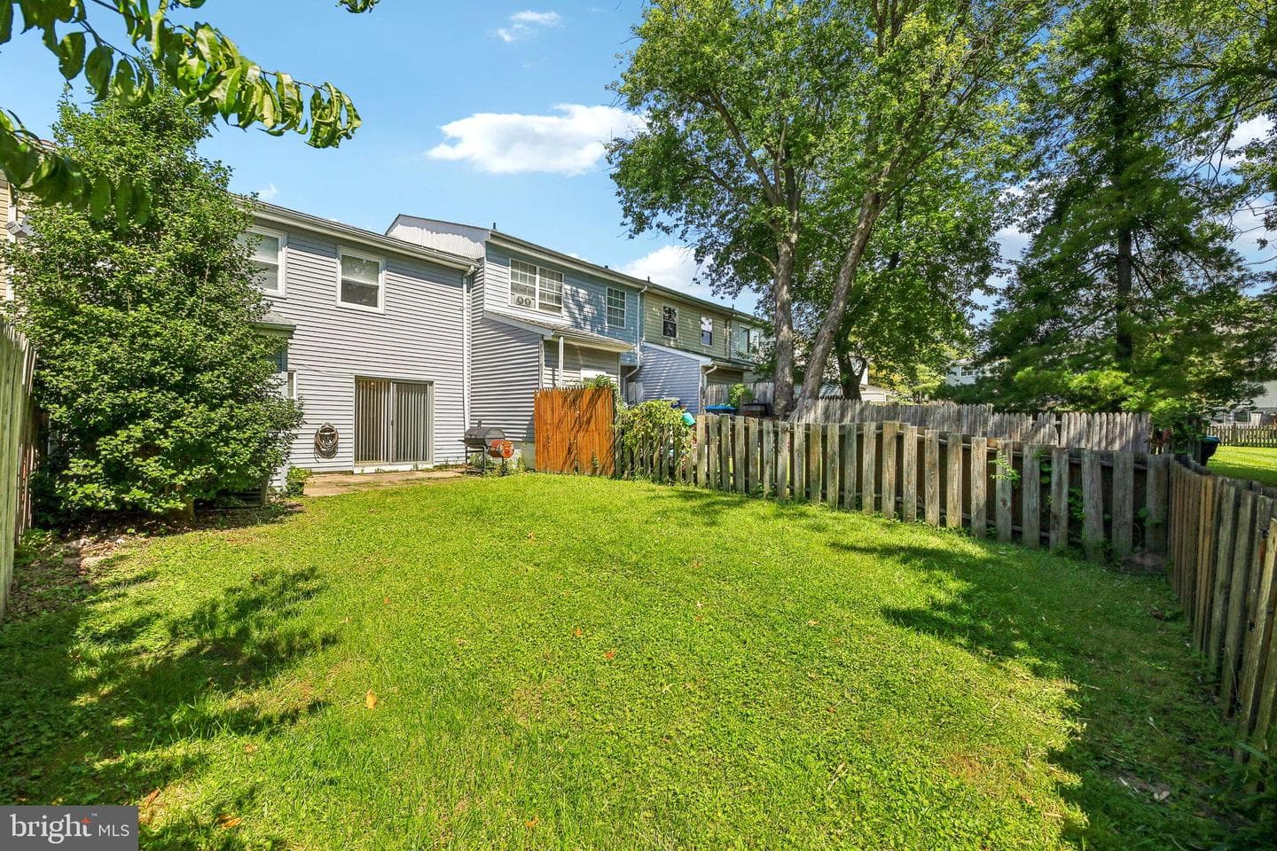 1557 Charlestown Drive photo 3