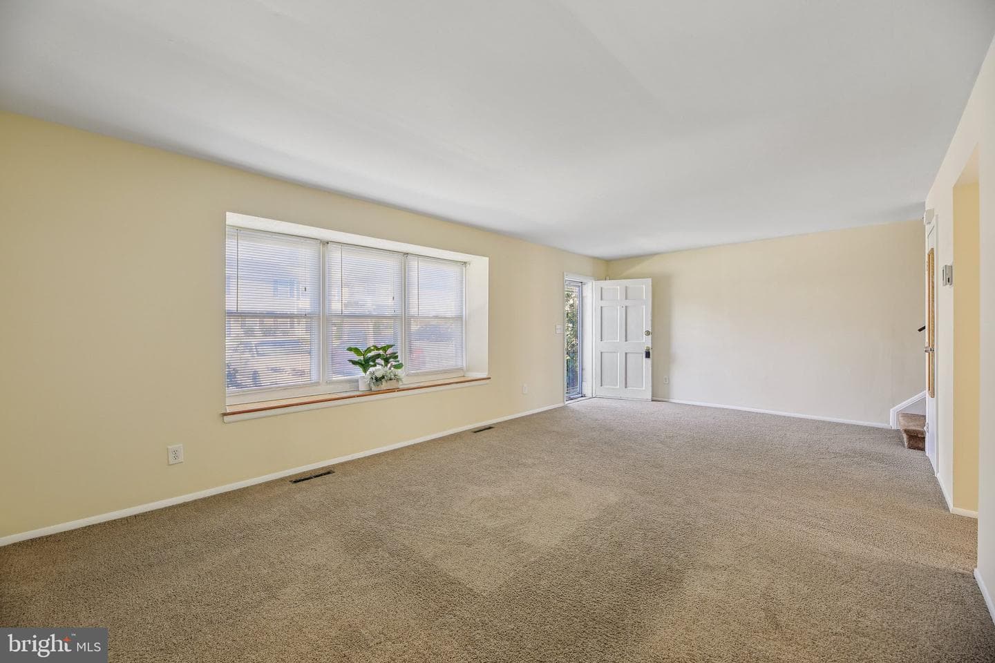 1557 Charlestown Drive photo 5